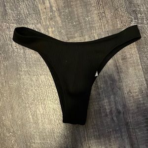 Ribbed bikini bottoms